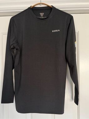 VISSLA boy’s Long Sleeve Crew Tee in Black